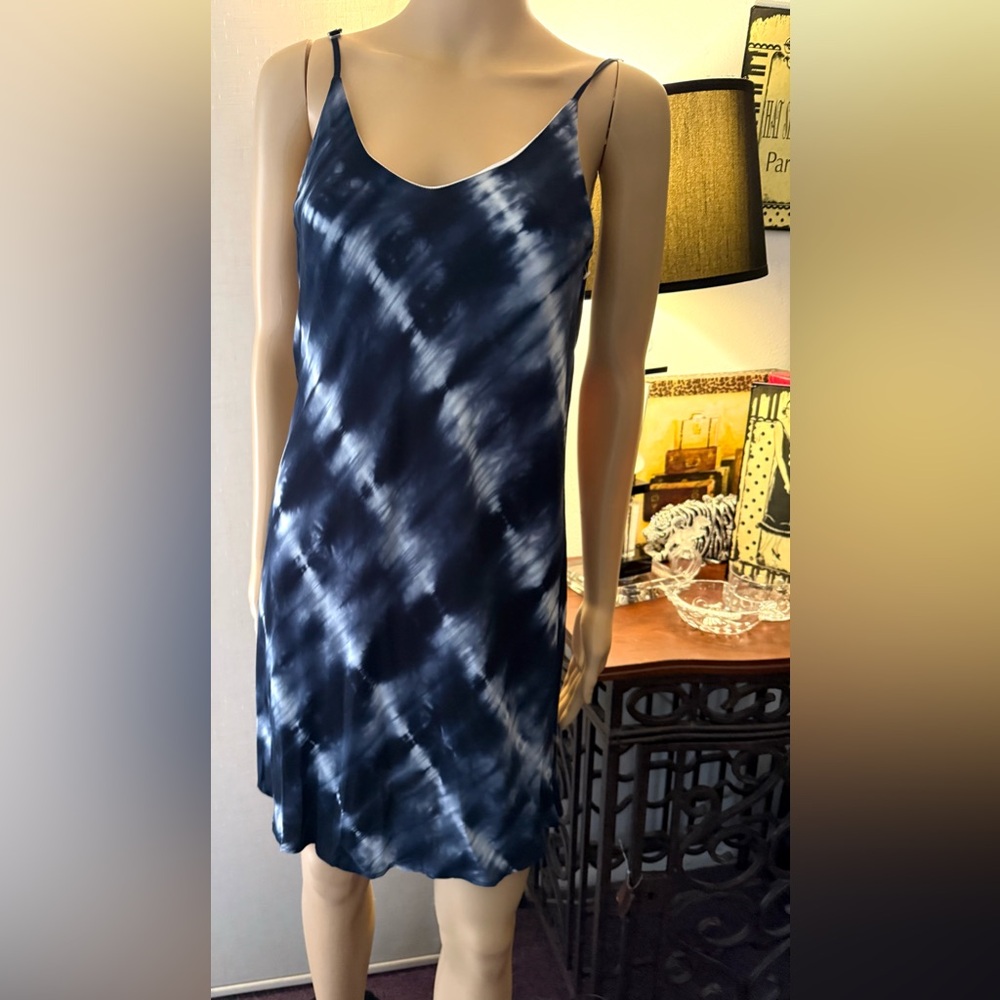 LA CLASS Blue & White tie-dye slip dress. Sz. S. w/adjustable straps PtoP 15.5”